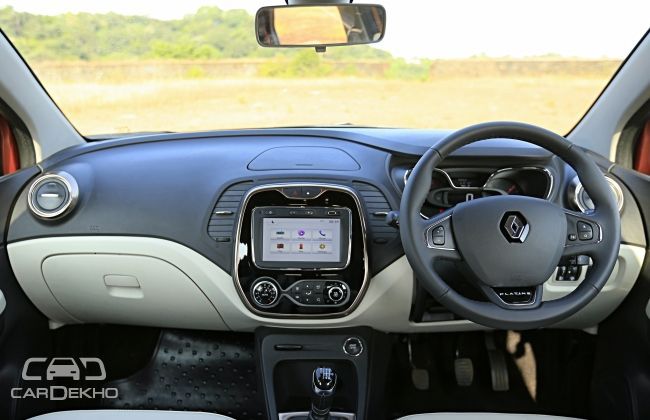 Renault Captur - Futuristic Digital Cockpit