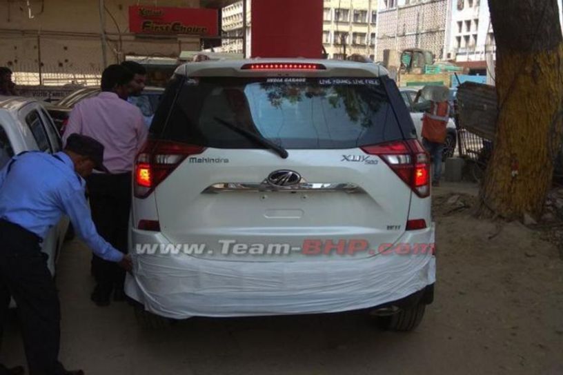 2018 Mahindra XUV500