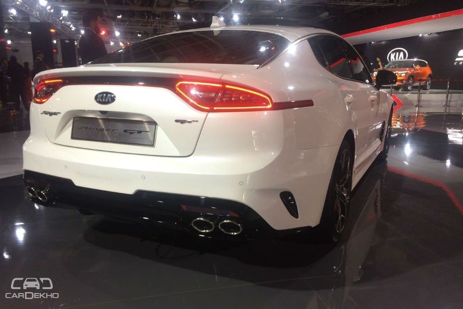 First Look Review: Kia Stinger