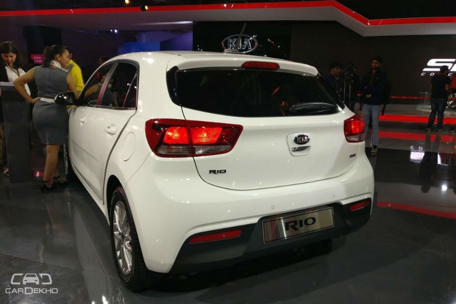 First Look Review: Kia Rio Hatchback