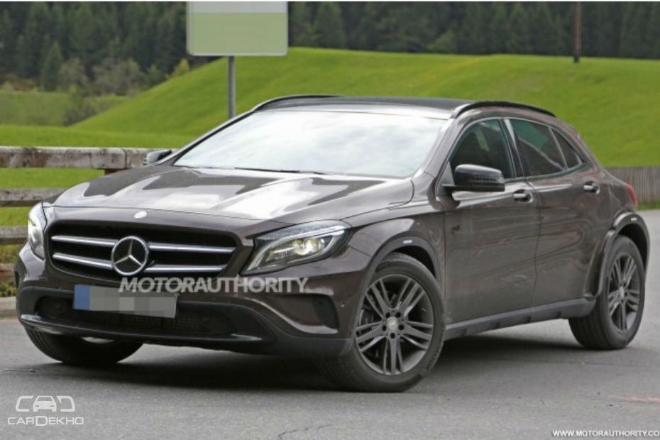 New Spy Images Of Mercedes-Benz GLB Surface