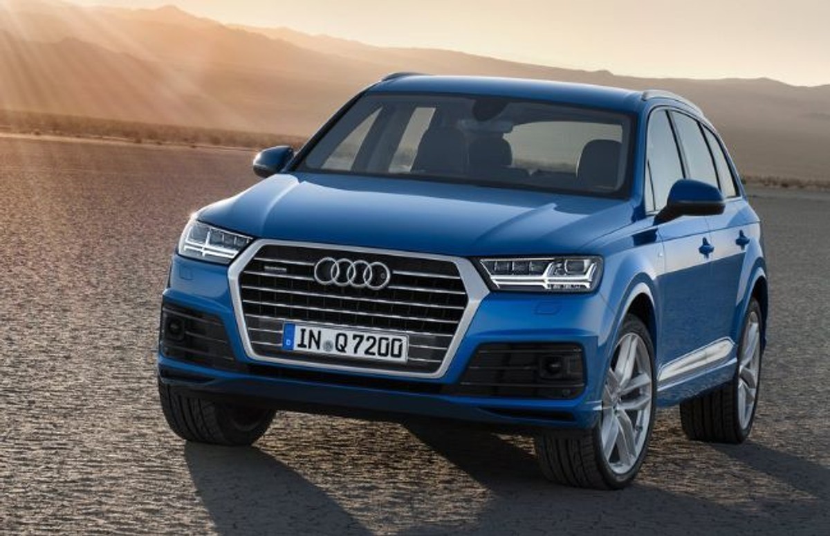 GST Effect: SUVs And Luxury Cars Might Cost More, Soon GST Effect: SUVs And Luxury Cars Might Cost More, Soon GST Effect: SUVs And Luxury Cars Might Cost More, Soon