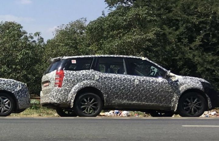 2018 Mahindra XUV500 Facelift Spied For The First Time 2018 Mahindra XUV500 Facelift Spied For The First Time