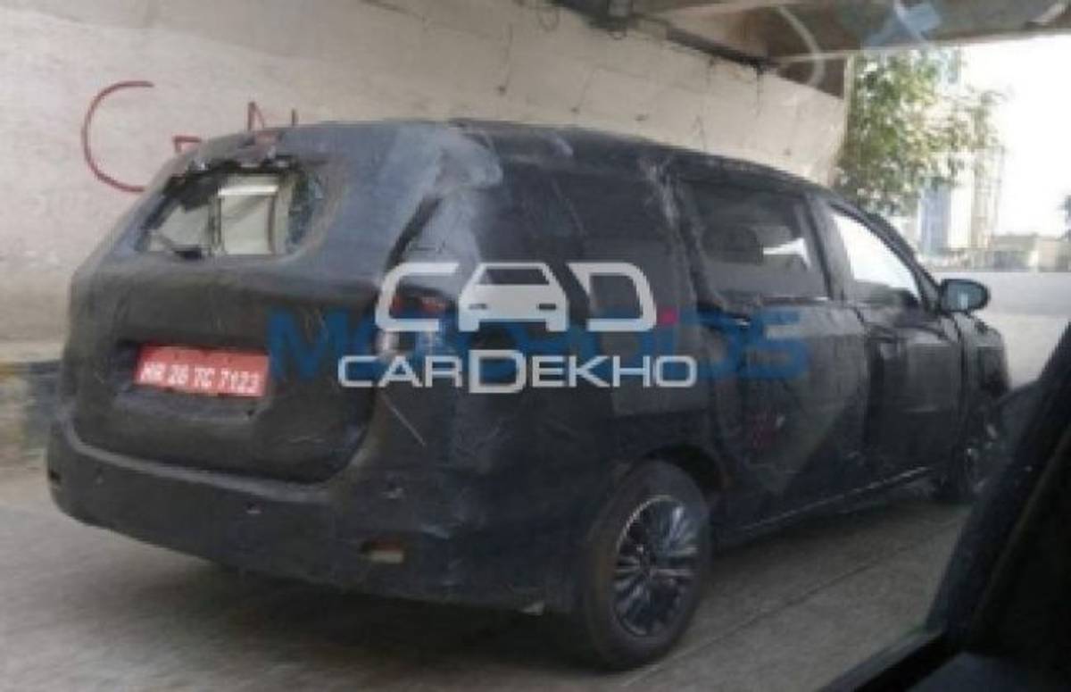 2018 Maruti Suzuki Ertiga Facelift Spotted Testing; Likely To Debut At Auto Expo 2018 Maruti Suzuki Ertiga Facelift Spotted Testing; Likely To Debut At Auto Expo