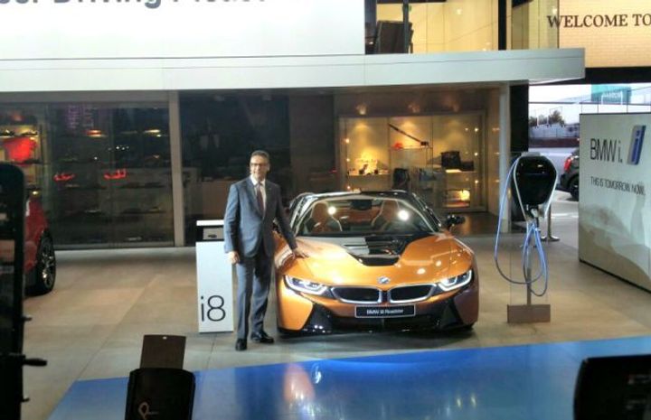 BMW i8 Roadster Showcased At Auto Expo 2018 BMW i8 Roadster Showcased At Auto Expo 2018