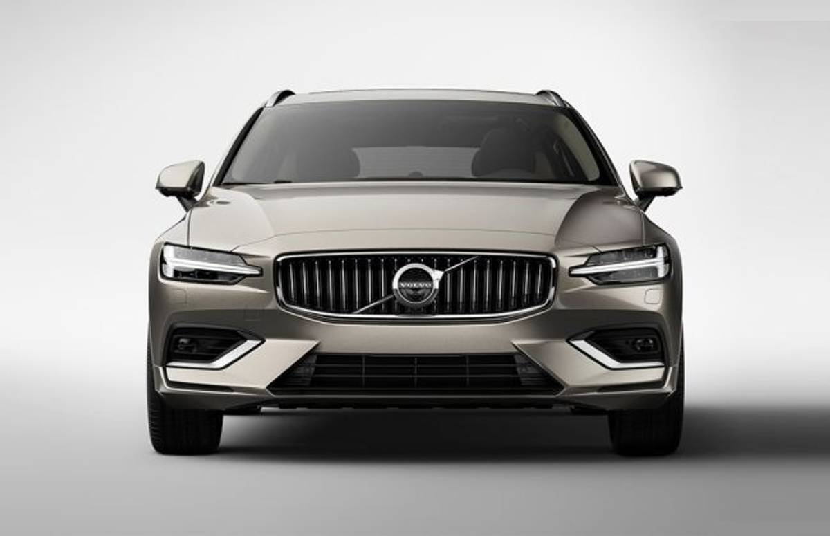 2019 Volvo V60 Previews New India-Bound S60 Sedan 2019 Volvo V60 Previews New India-Bound S60 Sedan