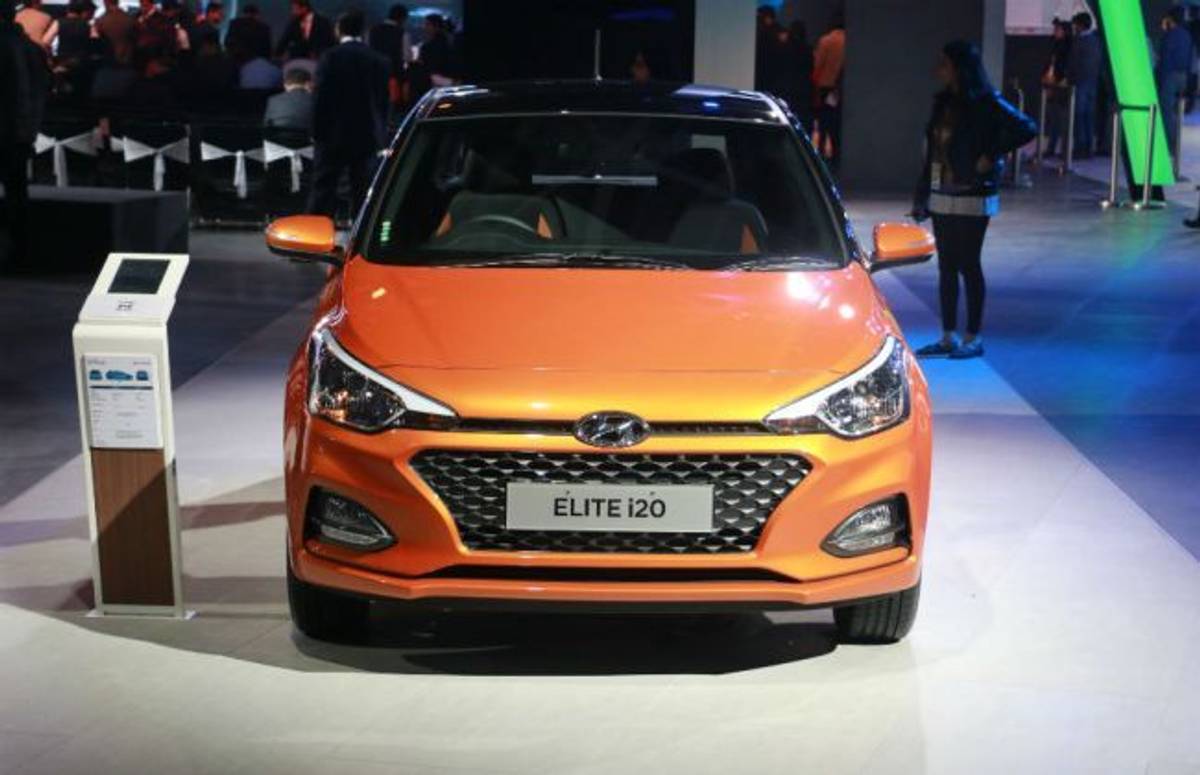 2018 Hyundai Elite i20 Variants: Which One To Buy - Magna, Sportz, Asta & More 2018 Hyundai Elite i20 Variants: Which One To Buy - Magna, Sportz, Asta & More