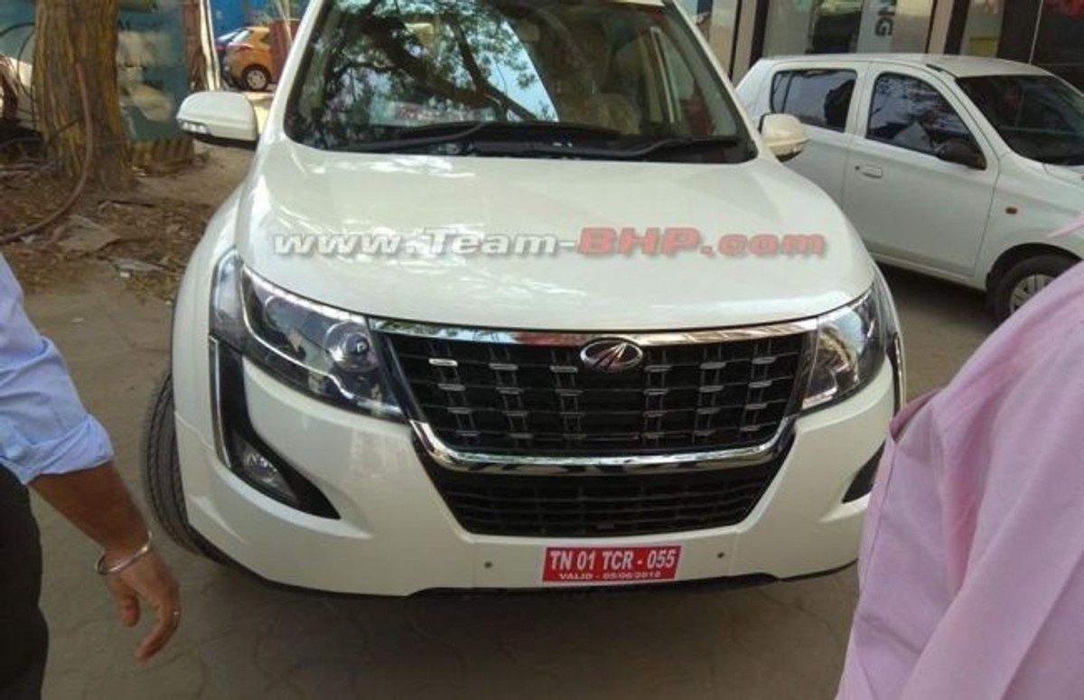 Mahindra XUV500 Facelift To Launch On April 18 Mahindra XUV500 Facelift To Launch On April 18