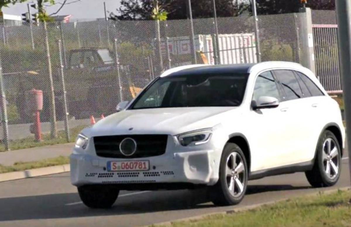 Mercedes-Benz GLC Facelift Spied Mercedes-Benz GLC Facelift Spied