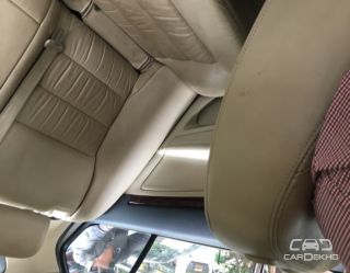 2011 Skoda Laura Elegance 2.0 TDI CR MT 2011 Skoda Laura Elegance 2.0 TDI CR MT