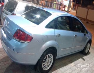 2010 Fiat Linea Emotion Pack (Diesel) 2010 Fiat Linea Emotion Pack (Diesel)