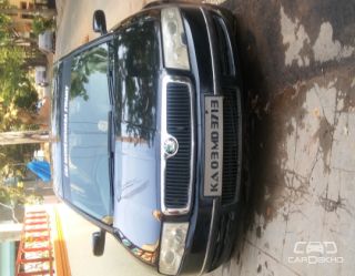 2005 Skoda Superb 2.8 V6 AT 2005 Skoda Superb 2.8 V6 AT