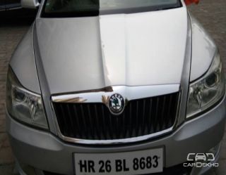 2010 Skoda Laura Elegance 2.0 TDI CR MT 2010 Skoda Laura Elegance 2.0 TDI CR MT