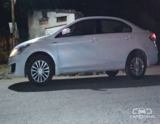 2016 Maruti Ciaz VDi Option SHVS 2016 Maruti Ciaz VDi Option SHVS