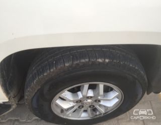 2016 Mahindra TUV 300 T8 2016 Mahindra TUV 300 T8