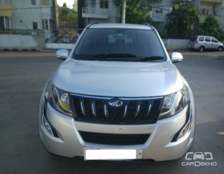 2016 Mahindra XUV500 W6 2WD 2016 Mahindra XUV500 W6 2WD