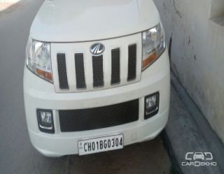 2016 Mahindra TUV 300 T8 AMT 2016 Mahindra TUV 300 T8 AMT