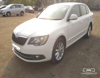 2015 Skoda Superb Elegance 2.0 TDI CR AT 2015 Skoda Superb Elegance 2.0 TDI CR AT