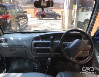 2000 Toyota Qualis FS B6 2000 Toyota Qualis FS B6