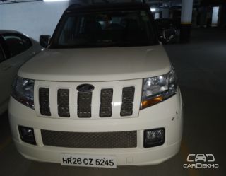 2016 Mahindra TUV 300 mHAWK100 T8 2016 Mahindra TUV 300 mHAWK100 T8