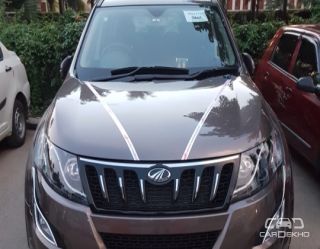2017 Mahindra XUV500 W10 2WD 2017 Mahindra XUV500 W10 2WD