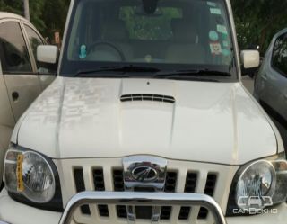 2011 Mahindra Scorpio VLX 2WD AIRBAG BSIV 2011 Mahindra Scorpio VLX 2WD AIRBAG BSIV