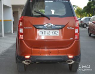 2017 Mahindra XUV500 W8 2WD 2017 Mahindra XUV500 W8 2WD