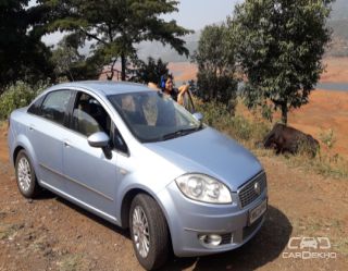 2010 Fiat Linea Emotion Pack 2010 Fiat Linea Emotion Pack