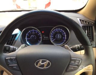 2012 Hyundai Sonata 2.4 GDi AT 2012 Hyundai Sonata 2.4 GDi AT