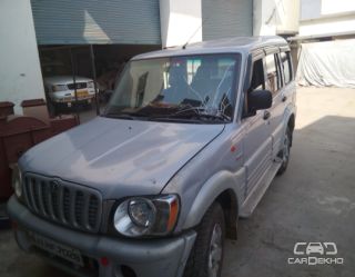 2004 Mahindra Scorpio 2.6 DX 2004 Mahindra Scorpio 2.6 DX