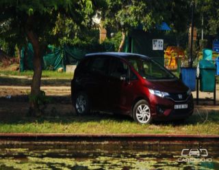 2015 Honda Jazz 1.2 V AT i VTEC Privilege 2015 Honda Jazz 1.2 V AT i VTEC Privilege