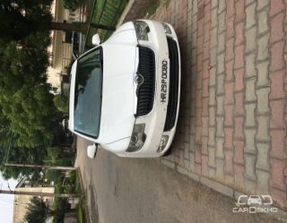 2010 Skoda Superb 1.8 TSI MT 2010 Skoda Superb 1.8 TSI MT
