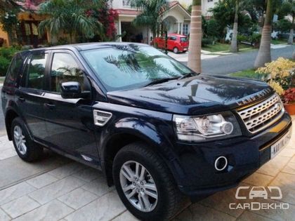 Land Rover Freelander 2 HSE Front View